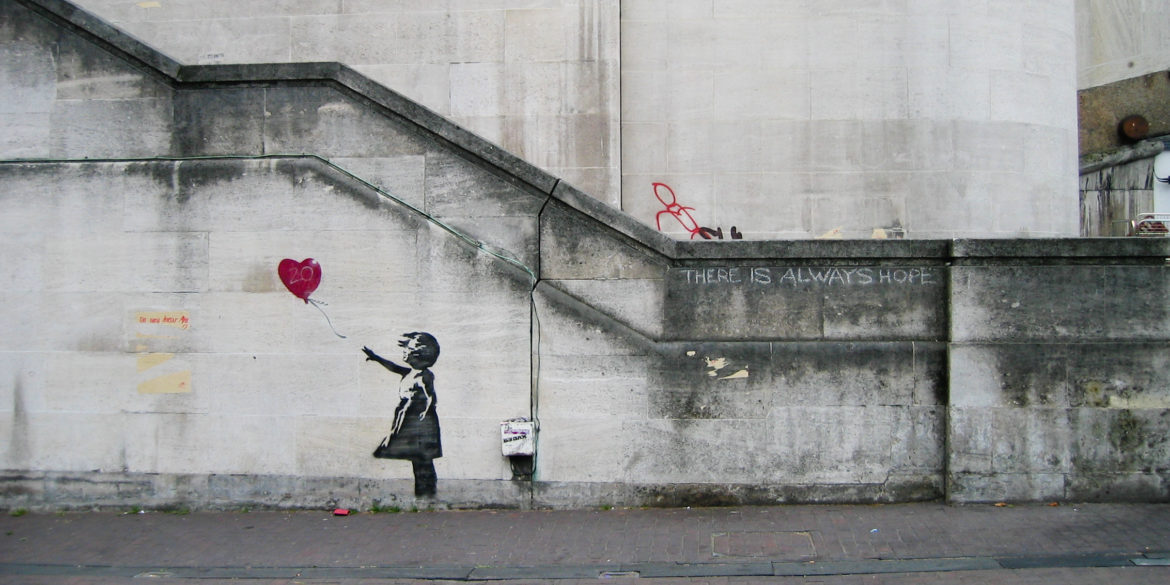 Banksy_Girl_and_Heart_Balloon_2840632113.jpg