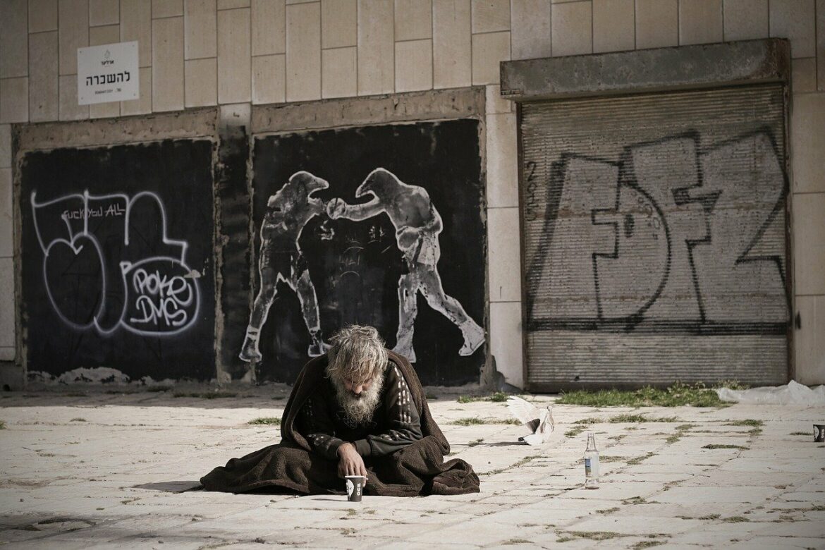 homeless-2223116_1280.jpg
